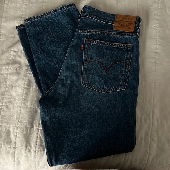 Pants - Wedgie straight Levi’s